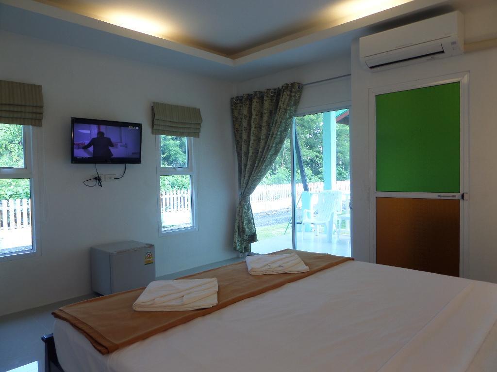 Hotel Lanta Triple Novel à Ko Lanta Extérieur photo