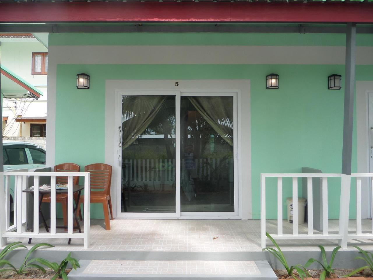 Hotel Lanta Triple Novel à Ko Lanta Extérieur photo